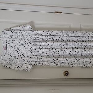 Urban Threads Size 14 Midi Smock Dress White Star Print, Exc. Used Condition